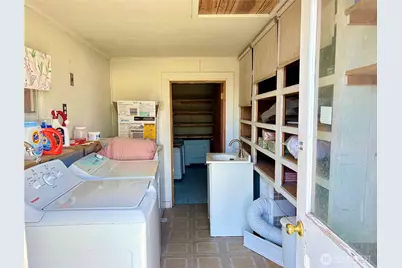 320 S Central Street, Brewster, WA 98812 - Photo 28