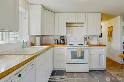 320 S Central Street, Brewster, WA 98812 - Photo 10