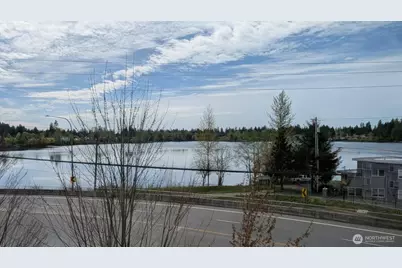 11218 19th Drive SE, Everett, WA 98208 - Photo 2