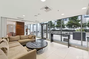 820 Blanchard St, Seattle, WA 98121 - Photo 28