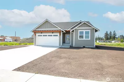 405 W 4th Street, Everson, WA 98247 - Photo 2