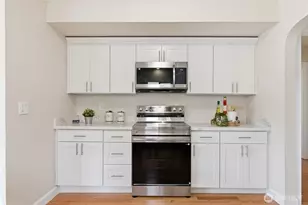 221 S 57th St, Tacoma, WA 98408 - Photo 16