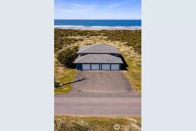 1027 S Sand Dune Avenue SW #1A, Ocean Shores, WA 98569 - Photo 2