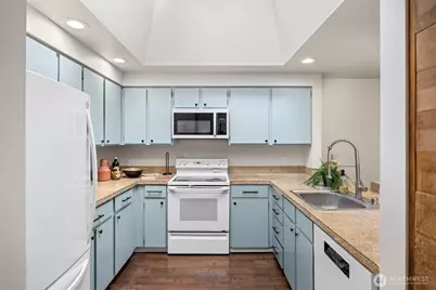 13315 NE 137th Place, Kirkland, WA 98034 - Photo 8