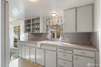 2276 Ponderosa Drive SE, Port Orchard, WA 98366 - Photo 8