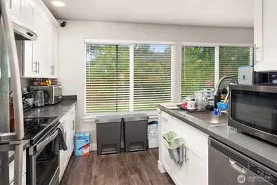 21404 46th Place W, Mountlake Terrace, WA 98043 - Photo 6