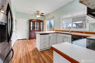 506 Belfair Ct SW, Orting, WA 98360 - Photo 8