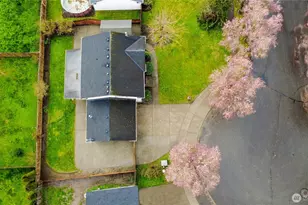 506 Belfair Ct SW, Orting, WA 98360 - Photo 26