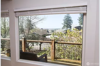 9678 Crest Dr, Blaine, WA 98230 - Photo 14