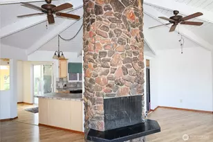 9678 Crest Dr, Blaine, WA 98230 - Photo 8