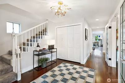 7302 33rd Avenue NE, Seattle, WA 98115 - Photo 4