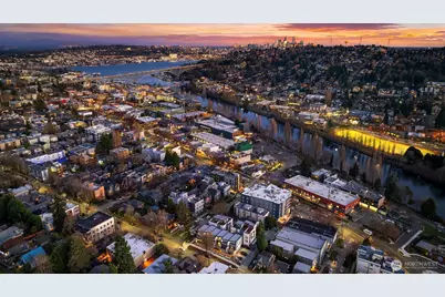 105 NW 39th Street #D, Seattle, WA 98107 - Photo 2