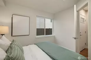 105 NW 39th St, Seattle, WA 98107 - Photo 22