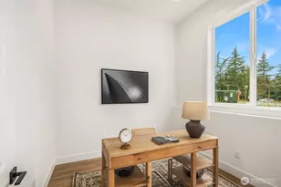 404 Edmonds Ave NE, Renton, WA 98056 - Photo 4