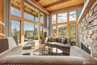 111 Hawks Meadow, Chelan, WA 98816 - Photo 2