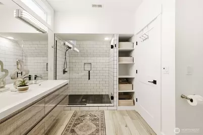 1070 25th Avenue E, Seattle, WA 98112 - Photo 24