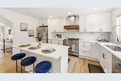 1070 25th Avenue E, Seattle, WA 98112 - Photo 10