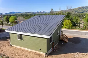 428 Castle Ave, Winthrop, WA 98862 - Photo 2