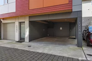 12526 15th Ave NE, Seattle, WA 98125 - Photo 2