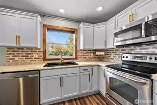 547 Silverbrook Rd, Randle, WA 98377 - Photo 12