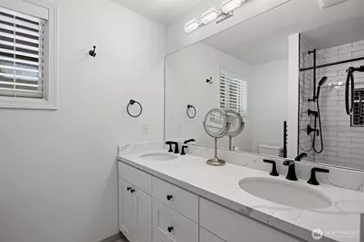 18833 NE 165th Street, Woodinville, WA 98072 - Photo 28