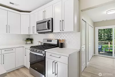 18824 80th Avenue W, Edmonds, WA 98026 - Photo 10