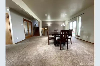 511 Reed Street E, Zillah, WA 98953 - Photo 6