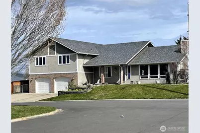 511 Reed Street E, Zillah, WA 98953 - Photo 1