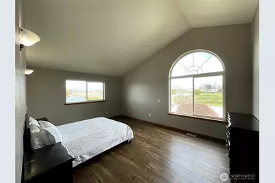 511 Reed Street E, Zillah, WA 98953 - Photo 16
