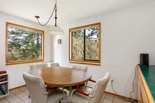 2047 Briarwood Dr, Oak Harbor, WA 98277 - Photo 8