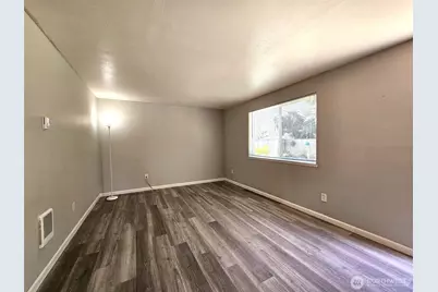 10318 15th Avenue Ct E, Tacoma, WA 98445 - Photo 4