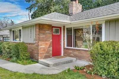 20018 Meridian Place N, Shoreline, WA 98133 - Photo 2