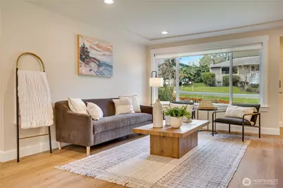 20018 Meridian Place N, Shoreline, WA 98133 - Photo 4