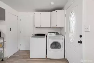 13001 2nd Ave Ct E, Tacoma, WA 98445 - Photo 16