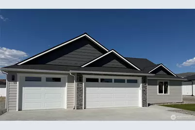 865 NE Conner Court, East Wenatchee, WA 98802 - Photo 1