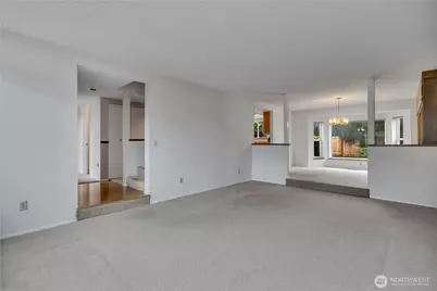 921 S 262nd Place, Des Moines, WA 98198 - Photo 4