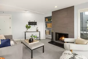 507 Howe St, Seattle, WA 98109 - Photo 4