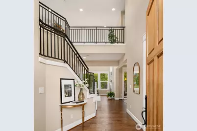 632 SW 185th St, Normandy Park, WA 98166 - Photo 2