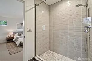 12332 38th Ave NE, Seattle, WA 98125 - Photo 16