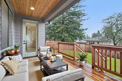 12332 38th Avenue NE, Seattle, WA 98125 - Photo 4