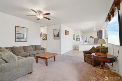 1312 W 17th Avenue, La Center, WA 98629 - Photo 4