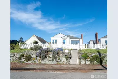 1137 Jacobsen Boulevard, Bremerton, WA 98310 - Photo 2
