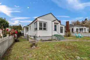 1137 Jacobsen Blvd, Bremerton, WA 98310 - Photo 2