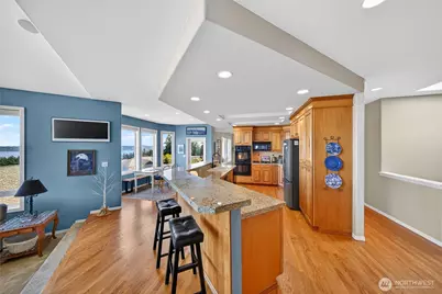 4621 Tanner View Drive, Clinton, WA 98236 - Photo 20