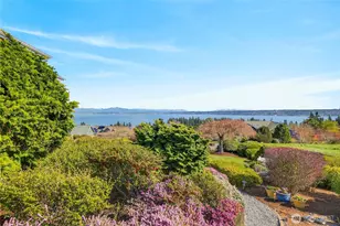 4621 Tanner View Dr, Clinton, WA 98236 - Photo 10