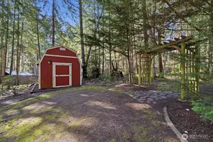 879 881 Kamus Way, Fox Island, WA 98333 - Photo 34