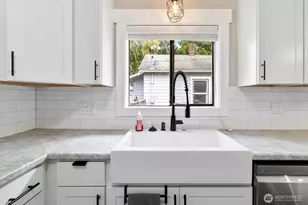 310 Second St, Sumas, WA 98295 - Photo 12