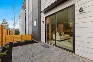 2560 30th Ave W, Seattle, WA 98199 - Photo 20