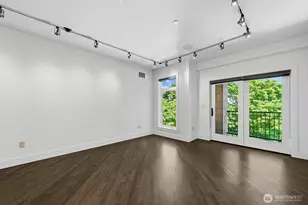 745 Bellevue Ave E, Seattle, WA 98102 - Photo 22