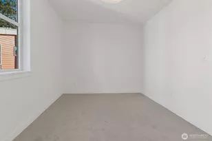 9020 13th Ave NW, Seattle, WA 98117 - Photo 24